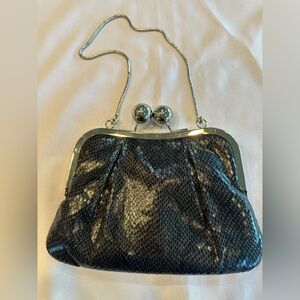 Aldo Elegant Black Snakeprint Kisslock Clutch